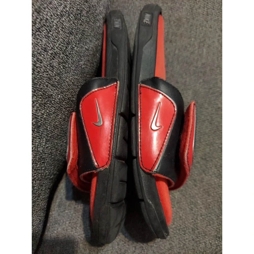 Nike Comfort Slide 2 Sandals Slippers Men's 8 Black Red  Slides Sandals Pool